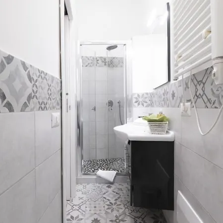 شقة Santonofrio Silver E White *