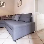 Santonofrio Silver E White דירה רומא