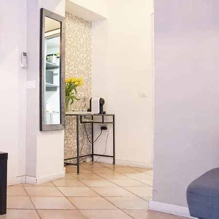 Apartment Santonofrio Apartments Silver E White