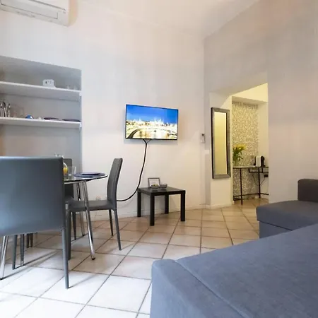 Santonofrio Apartments Silver E White Apartment *